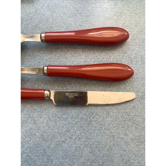 Pier 1 MCM Mauve Acrylic Handle Stainless Steel 3 Piece Flatware Set (2 Avail) - Picture 8 of 10